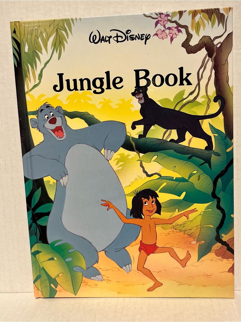 Vintage Hardcover edition of Walt Disney's the Jungle Book Disney Classic Series